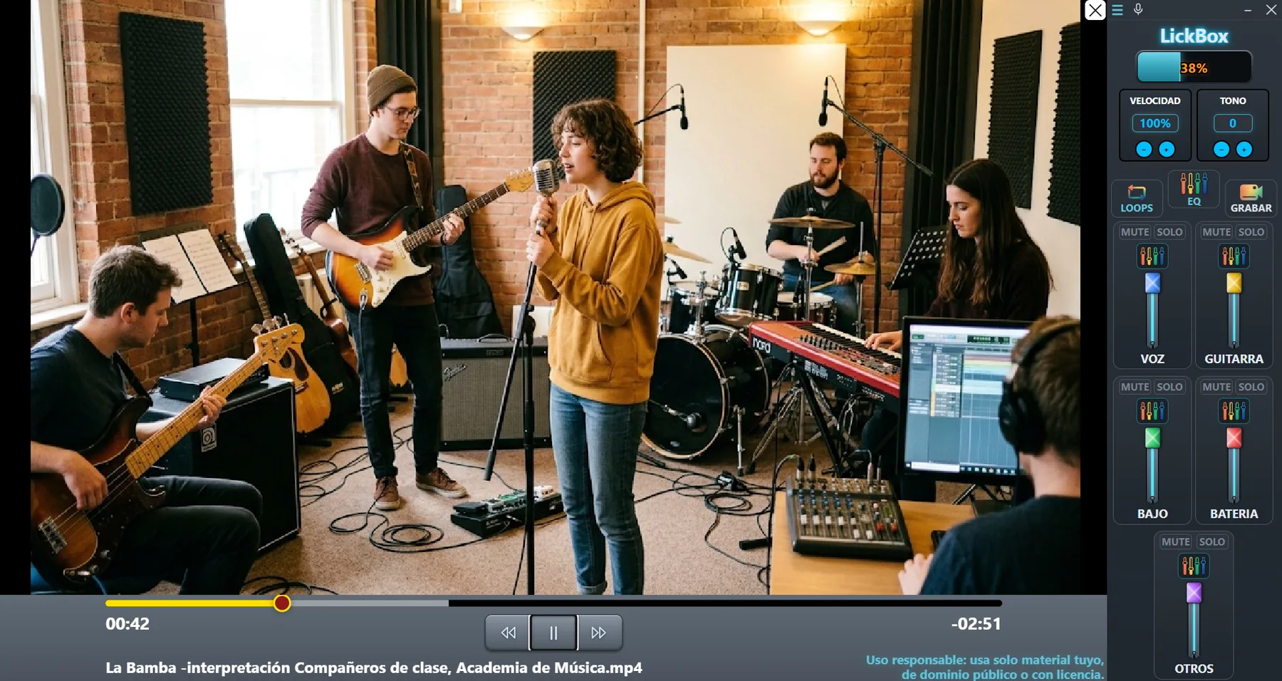 LickBox en modo vídeo con los stems separados y la reproducción en marcha.